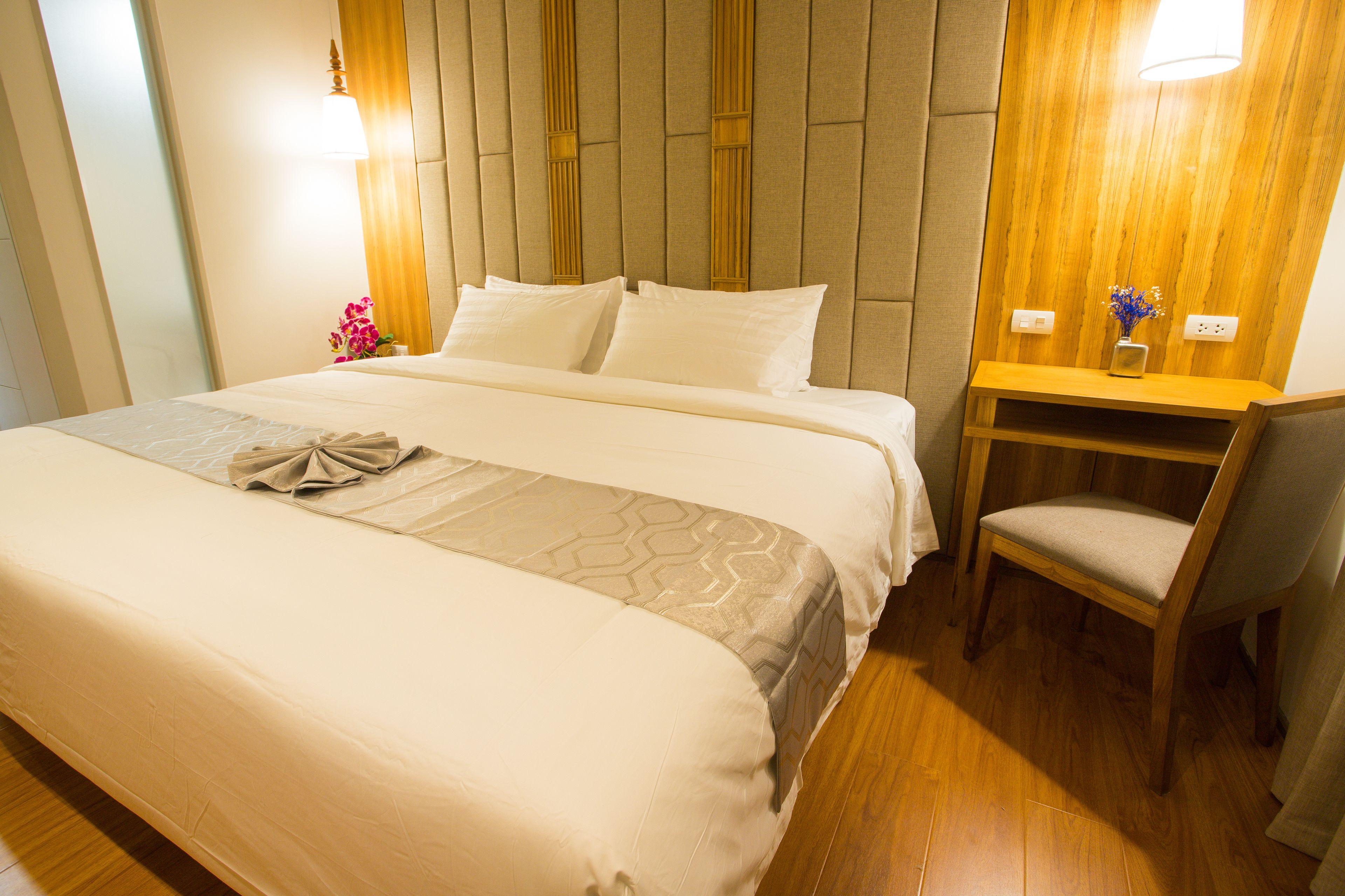 Lanna Thaphae Hotel — Photos 2